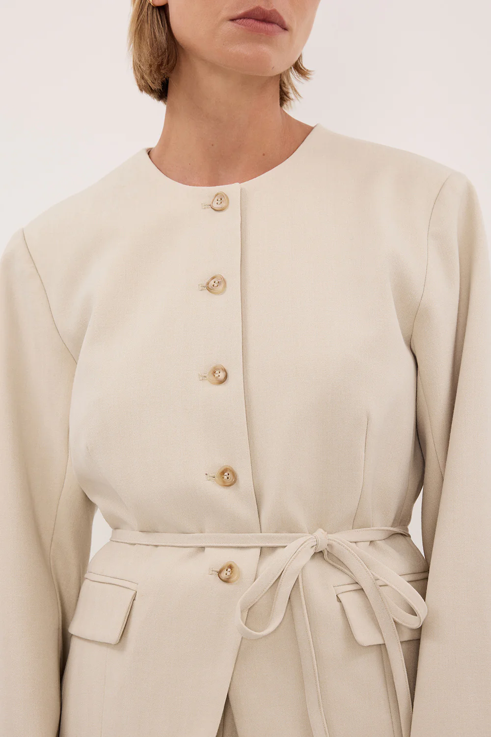 CYRUS BONE COLLARLESS BLAZER - Image 5
