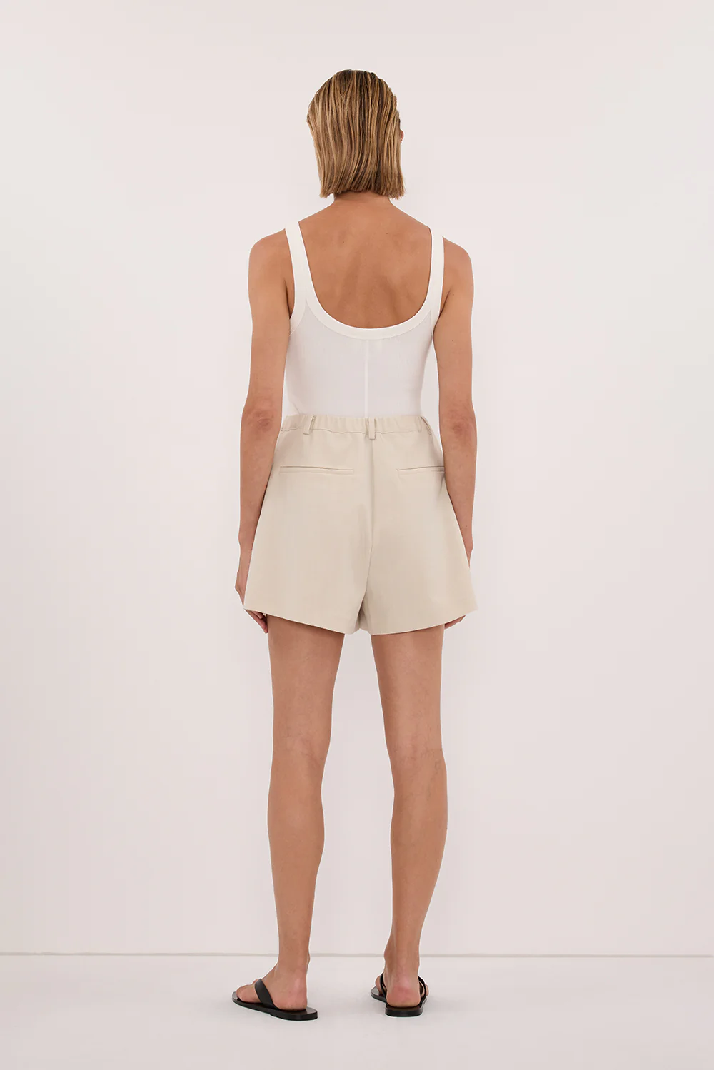 CYRUS BONE TAILORED SHORT - Image 7